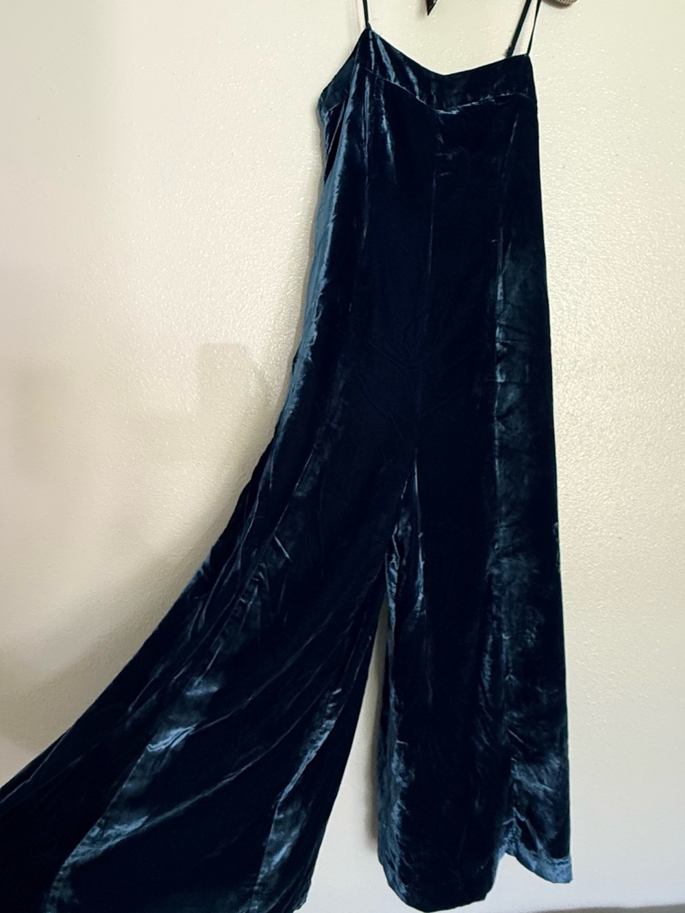Anthropologie Velvet Spaghetti-Strap Wide-Leg Jumpsuit in Deep Teal size 6